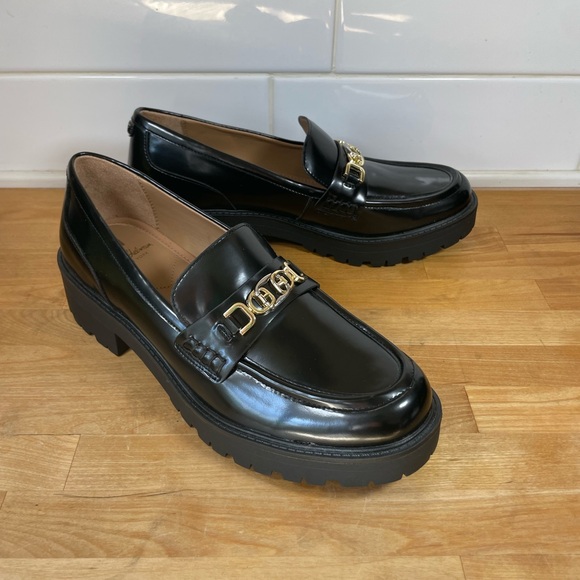 Sam Edelman Black Patent Leather Loafers with Gold Chain - Picture 2 of 16